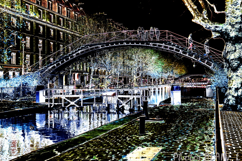 Canal St Martin - Passerelle ecluse