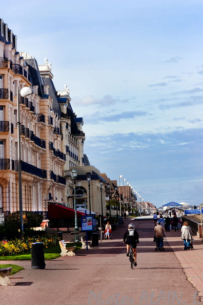 Cabourg - Promenade M Proust Grand Hotel.jpg