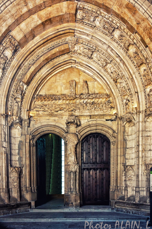 Avignon - Le palais - Eglise