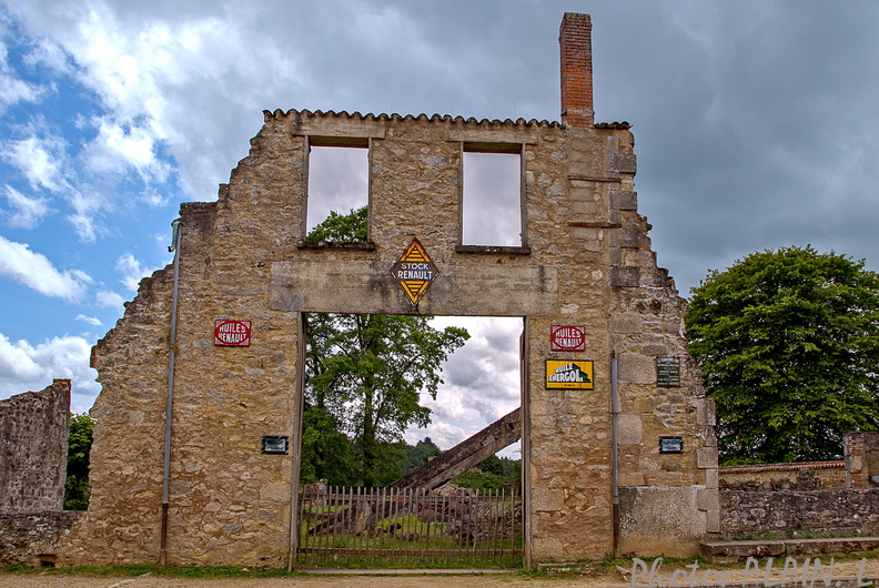 Oradour - Village 16.jpg