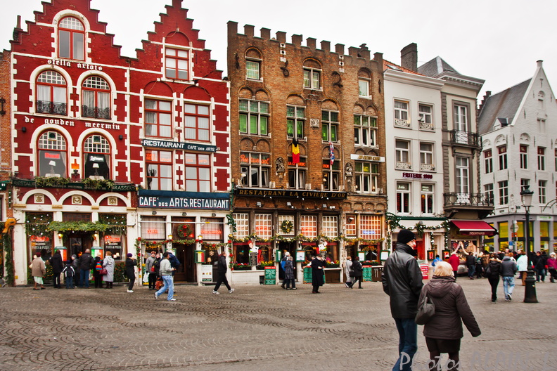 Brugge - Grand Place - Restaurants encore
