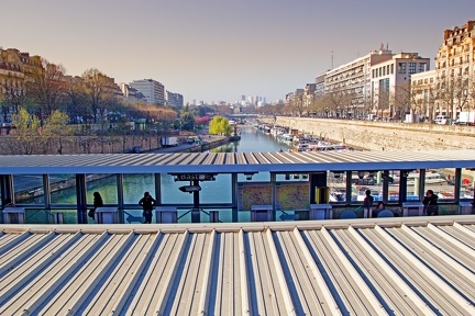 Paris - Canal St Martin - Port Bastille - Metro