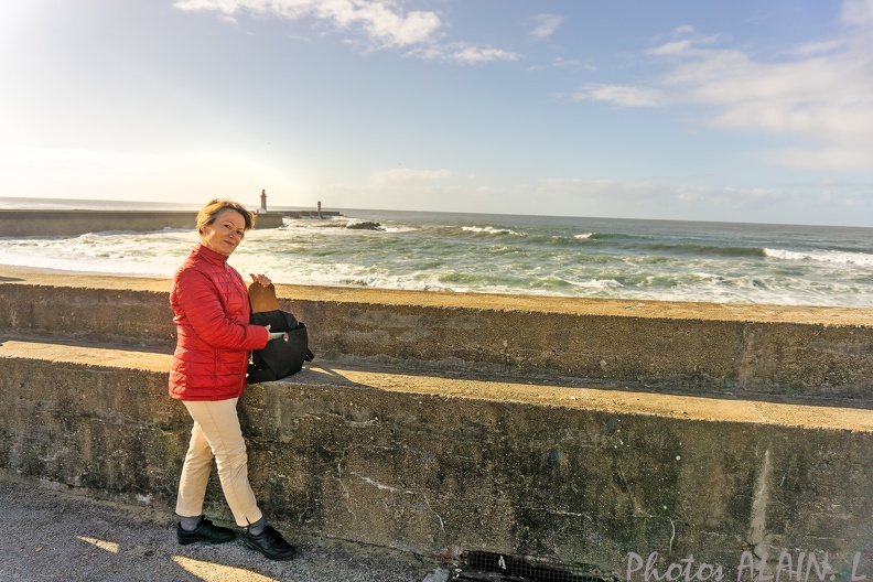 Porto-La plage-Jolie dame