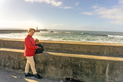 Porto-La plage-Jolie dame