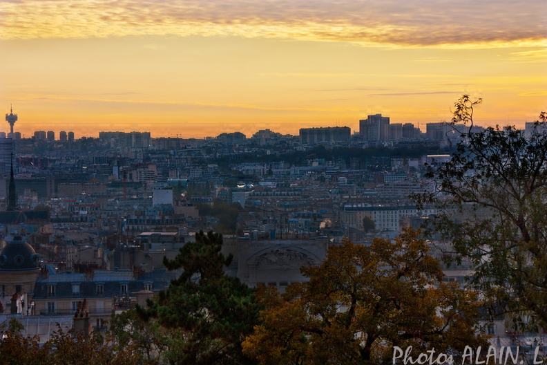 Vue sur Paris au matin.jpg